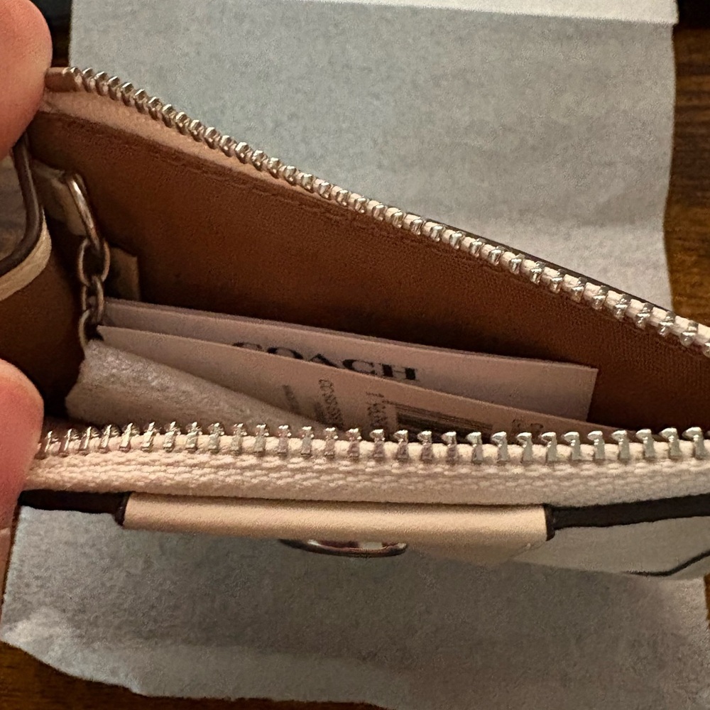 Coach ID Case - Picture 3 of 3